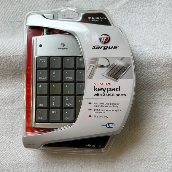 Targus numeric keypad with two USB ports - Picture 2 of 6